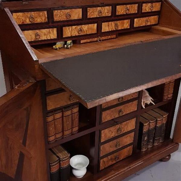Grote foto hollands bureau ingelegd met sterren ca 1700 een fabuleuze blikvanger no.822411 antiek en kunst overige in antiek gebruiksvoorwerpen
