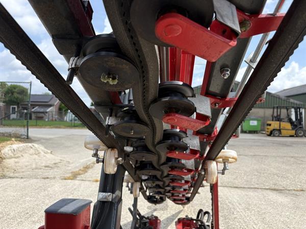 Grote foto van houcke venkelrooier klembandrooier agrarisch oogstmachines