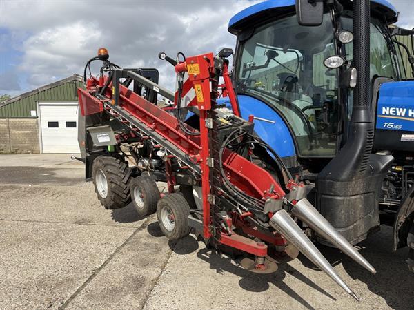 Grote foto van houcke venkelrooier klembandrooier agrarisch oogstmachines