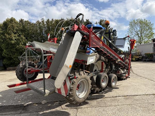 Grote foto van houcke venkelrooier klembandrooier agrarisch oogstmachines