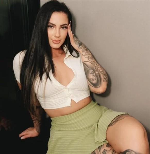 Grote foto volledig en onweerstaanbaar seksueel genot erotiek escort service
