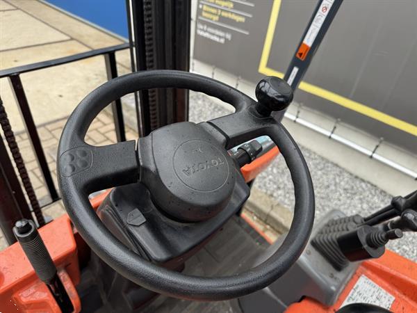 Grote foto vs 22886 elektrische heftruck toyota 7fbest15 agrarisch heftrucks