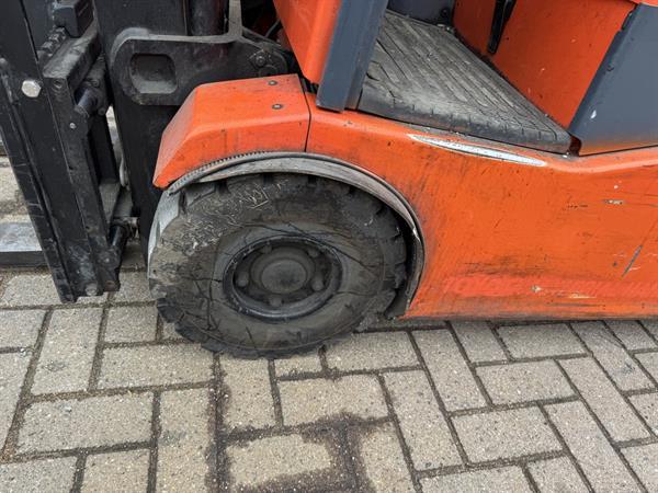 Grote foto vs 22886 elektrische heftruck toyota 7fbest15 agrarisch heftrucks