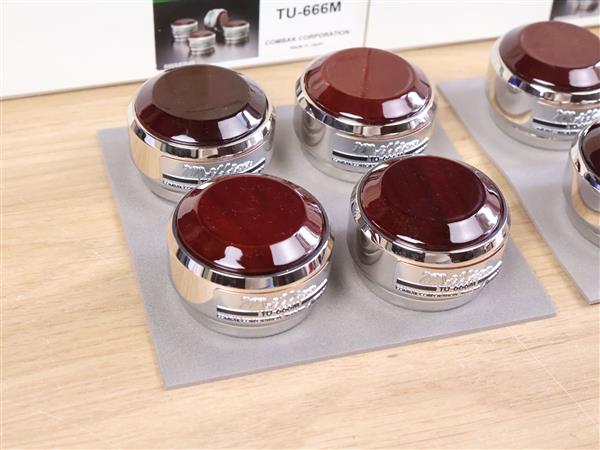 Grote foto harmonix tu 666m million maestro high end audio tuning feet 3 sets of 4 available audio tv en foto algemeen