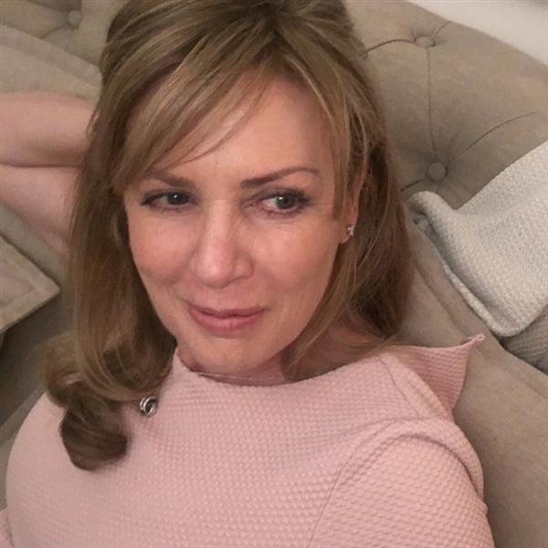 Grote foto wil jij ook gelukkig worden weer contacten en berichten vrouw zoekt man