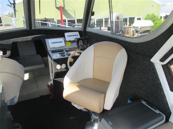 Grote foto vis boot watersport en boten vis en consoleboten