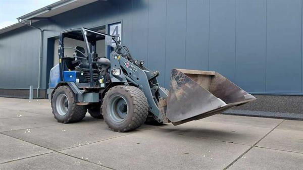 Grote foto giant v5003 hd agrarisch shovels