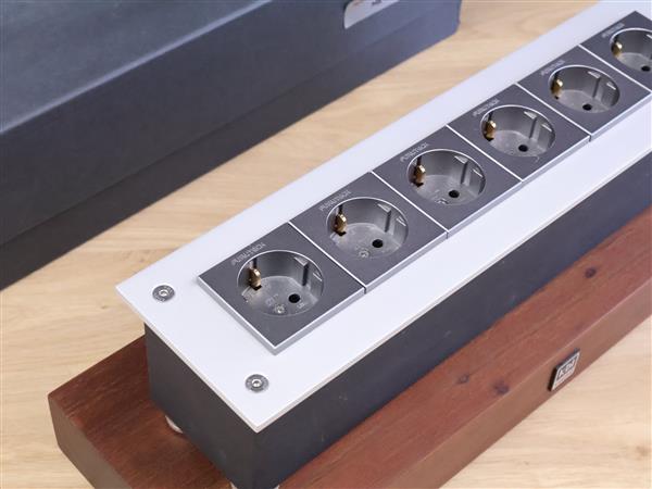 Grote foto kbl sound reference power distributor rpd 6 mk3 high end audio power distributor audio tv en foto onderdelen en accessoires