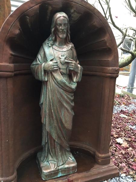 Grote foto jezus heilig hart beeld volle steen kleur koper look prachtige verschijning tuin en terras tuindecoratie
