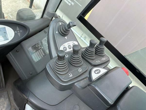 Grote foto vs 22913 elektrische triplex heftruck still rx60 40 agrarisch heftrucks