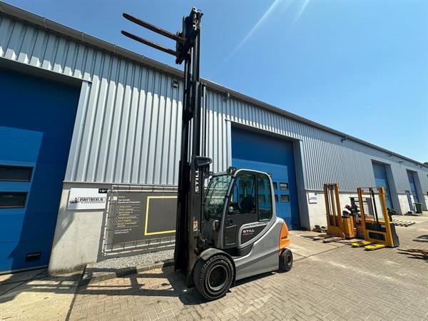 Grote foto vs 22896 elektrische triplex heftruck still rx60 40 agrarisch heftrucks