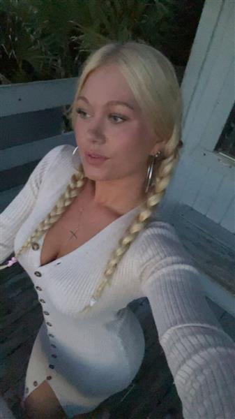 Grote foto naomi charmante vrouw erotiek contact vrouw tot man