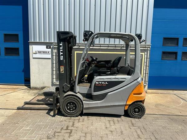 Grote foto vs 22903 elektrische triplex heftruck still rx60 30 agrarisch heftrucks