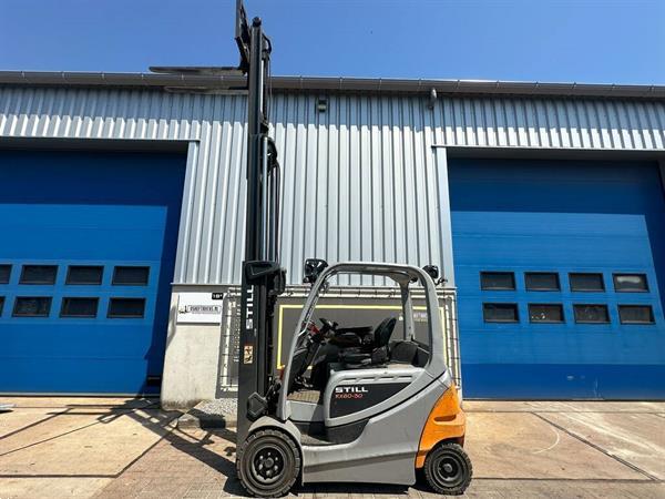 Grote foto vs 22903 elektrische triplex heftruck still rx60 30 agrarisch heftrucks