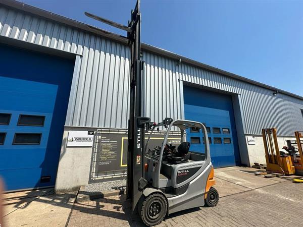 Grote foto vs 22903 elektrische triplex heftruck still rx60 30 agrarisch heftrucks