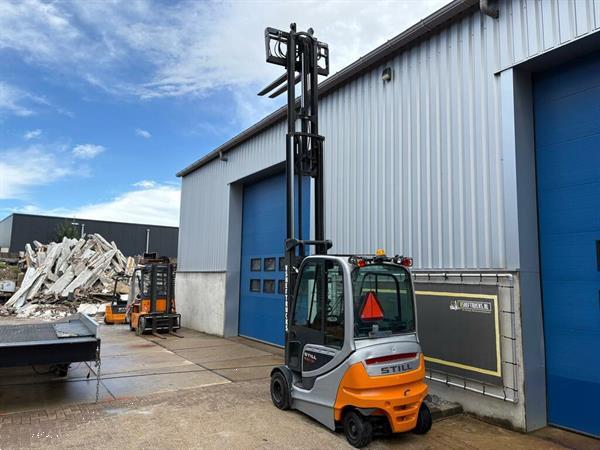 Grote foto vs 22905 elektrische triplex heftruck still rx60 30 agrarisch heftrucks