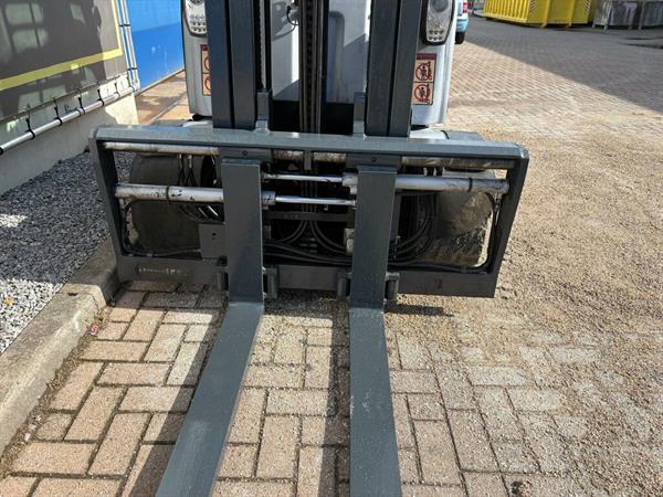Grote foto vs 22906 elektrische triplex heftruck still rx60 35 agrarisch heftrucks