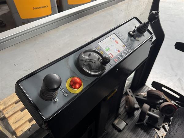Grote foto ek 1300 rail guidance doe het zelf en verbouw hefwerktuigen