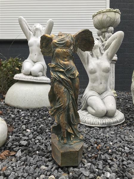 Grote foto prachtig beeld van nik gemaakt van polystone tuin en terras tuindecoratie