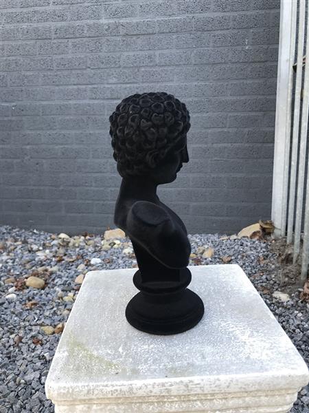 Grote foto beeld van adam geweldige afgewerkt in fluweel prachtige decoratie tuin en terras tuindecoratie