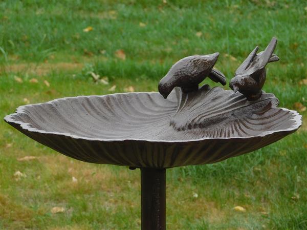 Grote foto fors vogelbad op standaard gietijzer bruin tuin en terras tuindecoratie