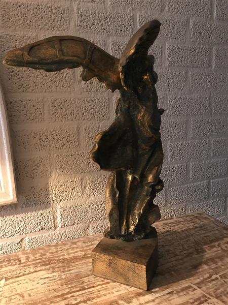 Grote foto prachtig beeld van nik gemaakt van polystone tuin en terras tuindecoratie