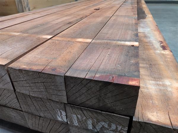 Grote foto 8x15 cm hard hout ruw 550cm doe het zelf en verbouw hout en planken