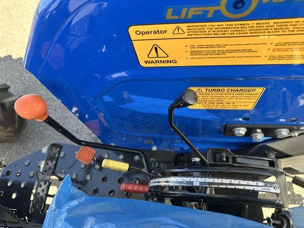 Grote foto new holland tt75 agrarisch tractoren