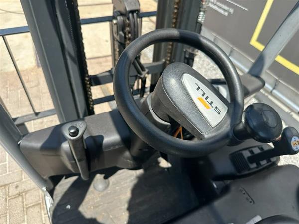 Grote foto vs 22902 elektrische triplex heftruck still rx50 15 agrarisch heftrucks