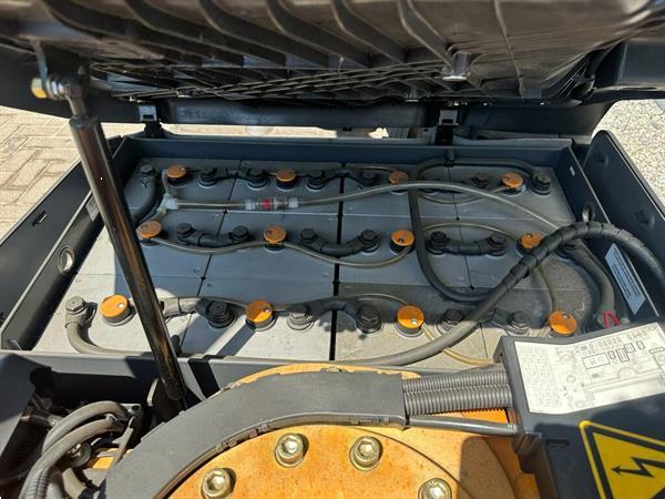 Grote foto vs 22902 elektrische triplex heftruck still rx50 15 agrarisch heftrucks