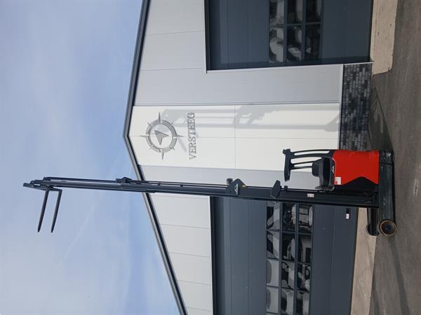 Grote foto linde rh14 reachetruck 8.30m mast doe het zelf en verbouw hefwerktuigen