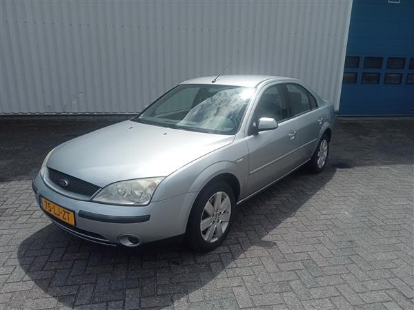 Grote foto ford mondeo sedan 1.8 clima trekhaak 2003 auto ford
