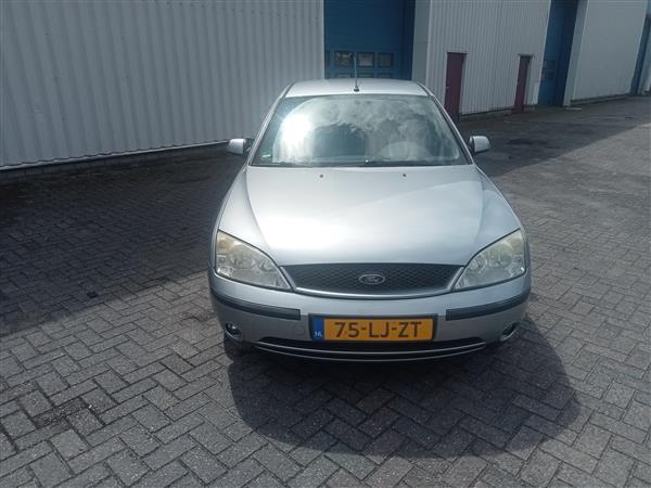 Grote foto ford mondeo sedan 1.8 clima trekhaak 2003 auto ford