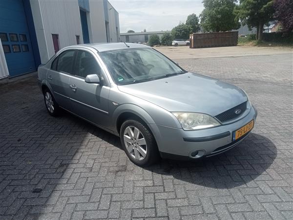 Grote foto ford mondeo sedan 1.8 clima trekhaak 2003 auto ford