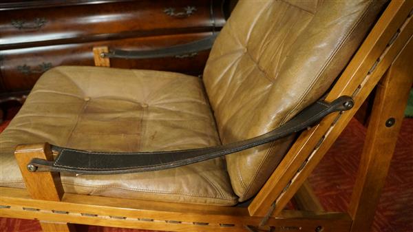 Grote foto design saffari hunter torbj rn afdal norway huis en inrichting fauteuils