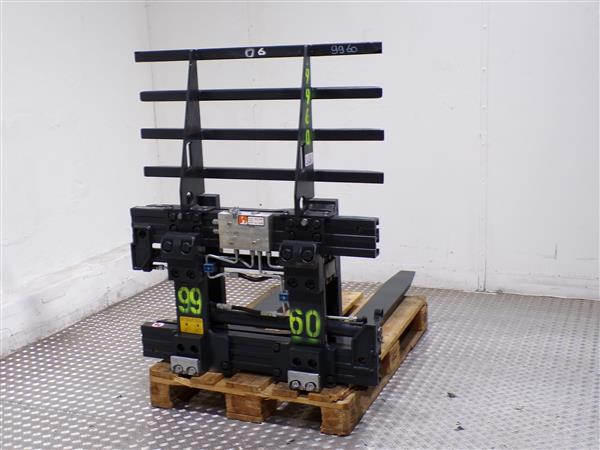 Grote foto cascade vorkversteller outlet agrarisch heftrucks