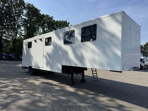 Grote foto 6 paards trailer oplegger met woonkamer en nieuw jaar apk doe het zelf en verbouw opleggers