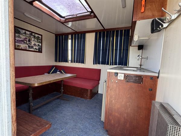 Grote foto 6 paards trailer oplegger met woonkamer en nieuw jaar apk doe het zelf en verbouw opleggers
