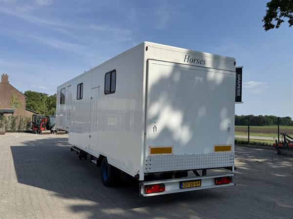 Grote foto 6 paards trailer oplegger met woonkamer en nieuw jaar apk doe het zelf en verbouw opleggers