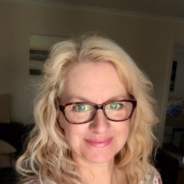 Grote foto een aantal plezierige jaartjes gezocht contacten en berichten vrouw zoekt man