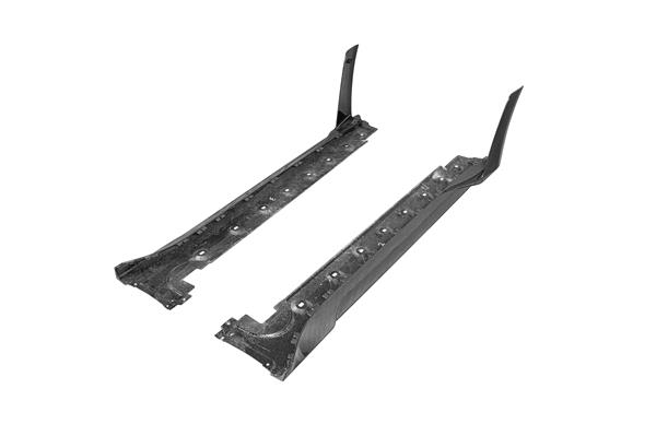 Grote foto dit betreft een set porsche 911 992 gt3 rs carbon side skirt set auto onderdelen tuning en styling