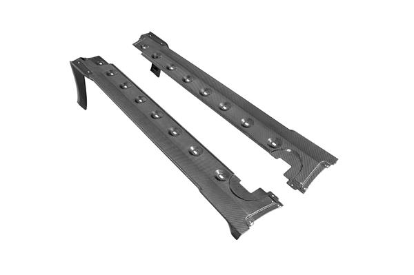 Grote foto dit betreft een set porsche 911 992 gt3 rs carbon side skirt set auto onderdelen tuning en styling