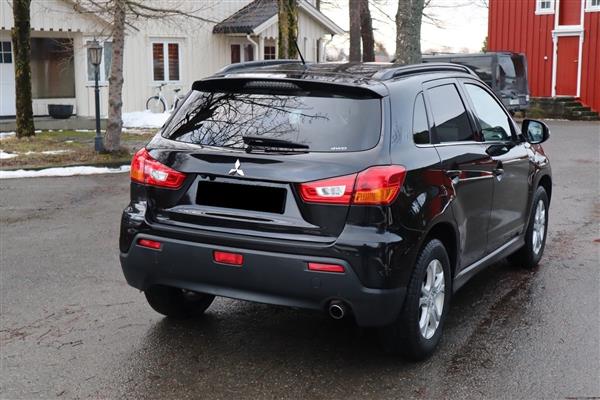 Grote foto mitsubishi asx 1.8 di d 150ch instyle 4wd auto mitsubishi
