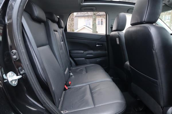 Grote foto mitsubishi asx 1.8 di d 150ch instyle 4wd auto mitsubishi
