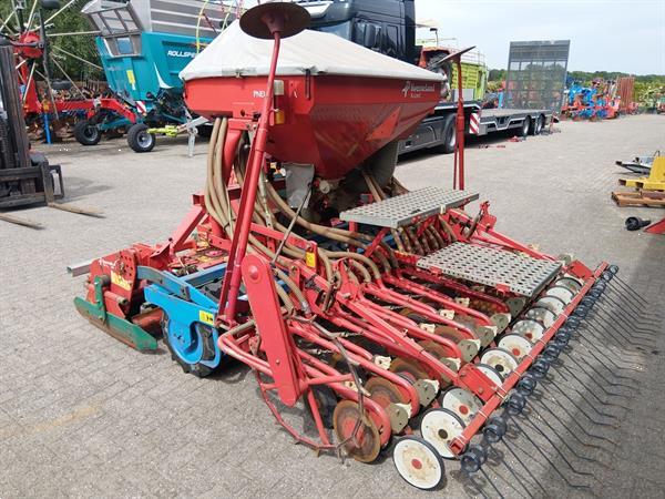 Grote foto kverneland pneumatic da zaaicombinatie 3 meter breed agrarisch zaaimachines