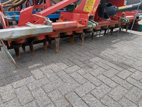 Grote foto kverneland pneumatic da zaaicombinatie 3 meter breed agrarisch zaaimachines