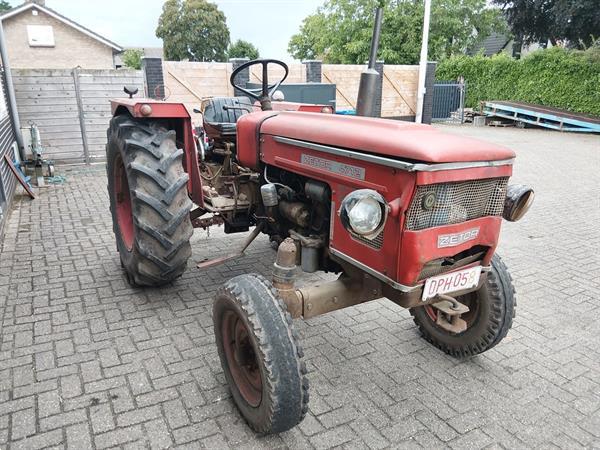 Grote foto zetor 4712 agrarisch tractoren