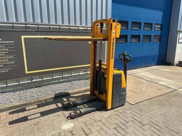 Grote foto vs 22915 elektrische stapelaar jungheinrich ejc112 doe het zelf en verbouw hefwerktuigen