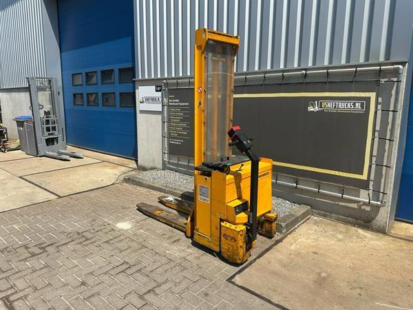 Grote foto vs 22919 elektrische stapelaar jungheinrich 3.680mm doe het zelf en verbouw hefwerktuigen