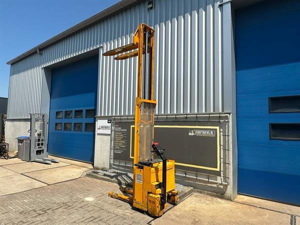 Grote foto vs 22919 elektrische stapelaar jungheinrich 3.680mm doe het zelf en verbouw hefwerktuigen